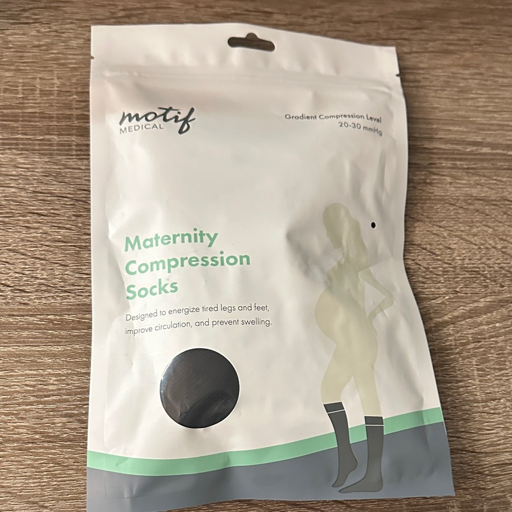 Motif Medical Maternity Compression Socks - Black